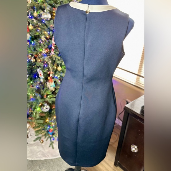 NEW! Tommy Hilfiger Navy Blue Asymmetrical Contrast-Trim Sleeveless Sheath Dress - Picture 12 of 17
